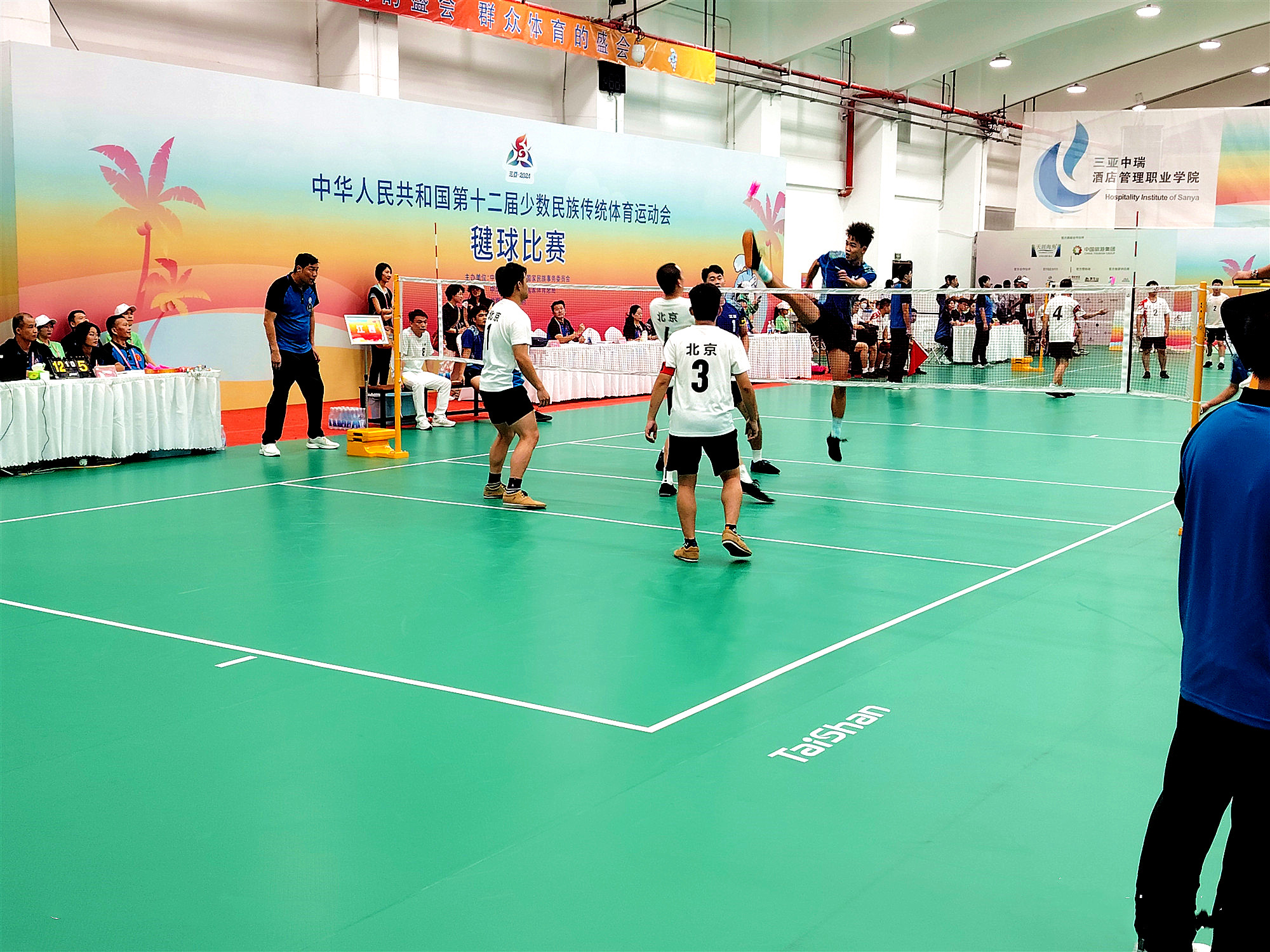 奥运品质｜yl8cc永利体育各类场地器材亮相第十二届全国少数民族传统体育运动会